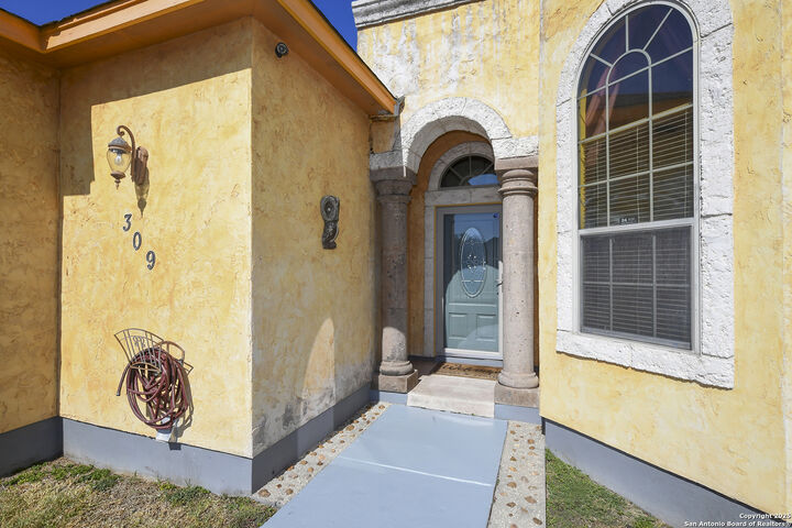 Property Photo:  309 Esma St  TX 78223 