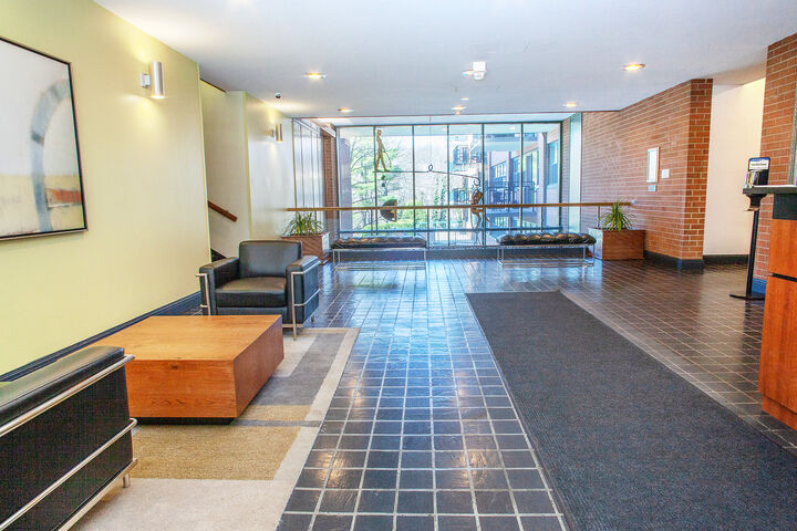 Property Photo:  31 Woodland Street 7 O  CT 06105 