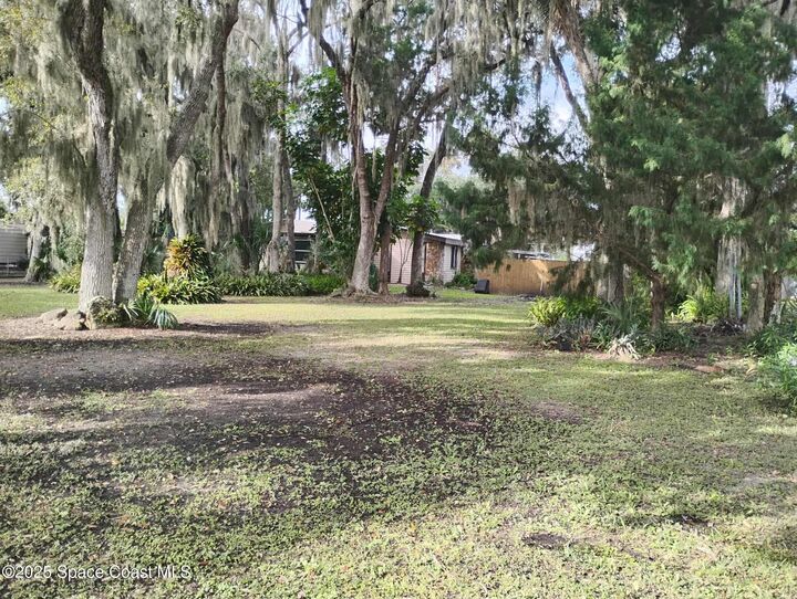 Property Photo:  865 Pine Island Road  FL 32953 