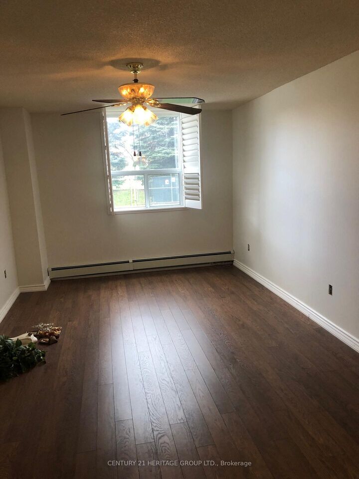 Photo de la propriété:  200 Holland Court 102  ON L3Z 1R8 
