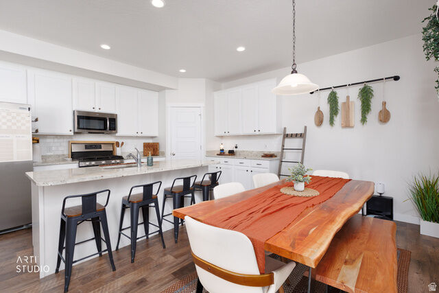 Property Photo: 13184 S Newbridge Ln UT 84096