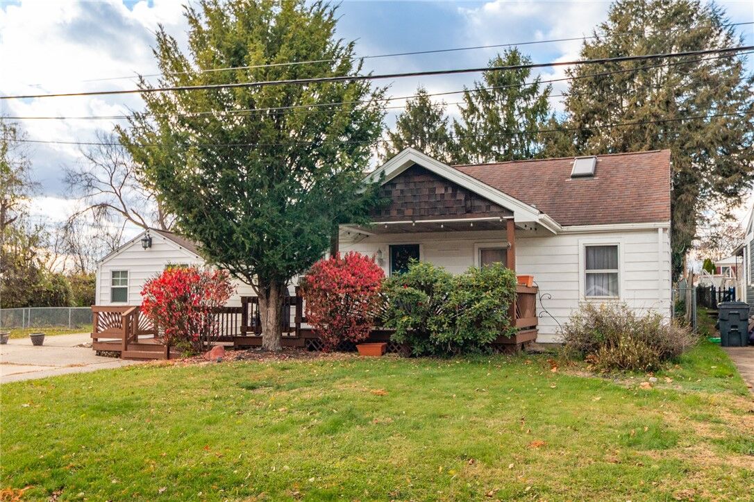 Property Photo:  14 John St  PA 15106 