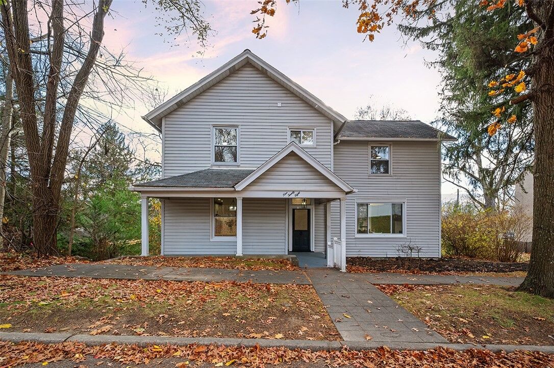 Property Photo:  928 Washington Ave  PA 15139 