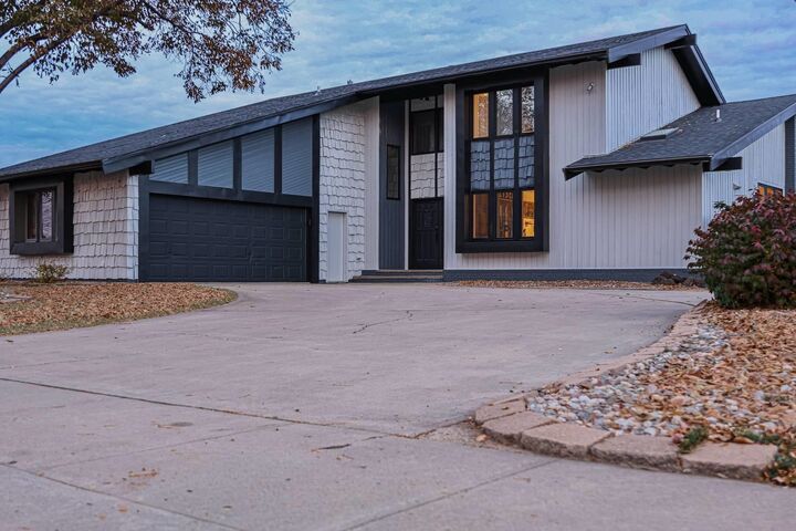 Property Photo:  2612 Mulberry St.  SD 57078 