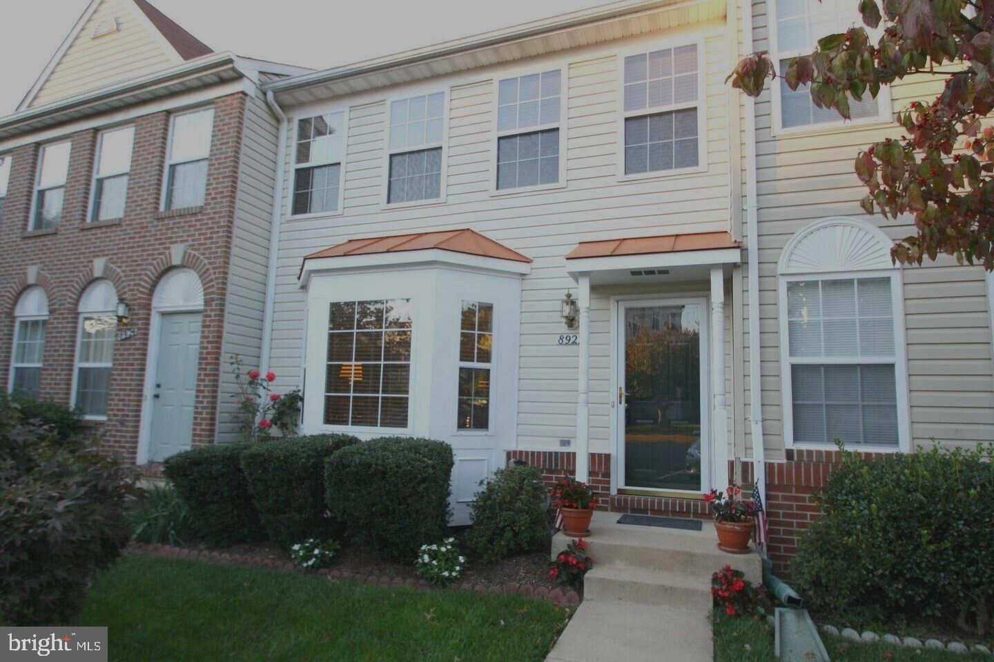 Property Photo:  8922 Royal Astor Way  VA 22031 