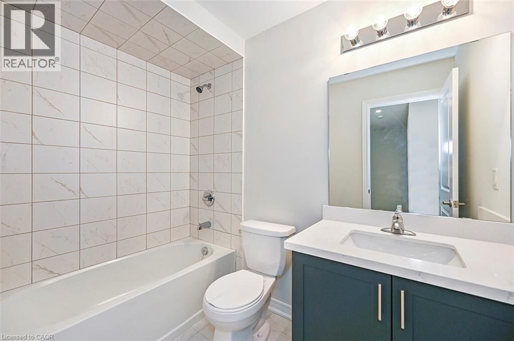 Property Photo:  20 Jellicoe Court  ON L9A 4T1 