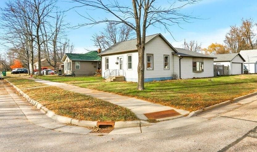 Property Photo: 1251 Irving Street WI 54494