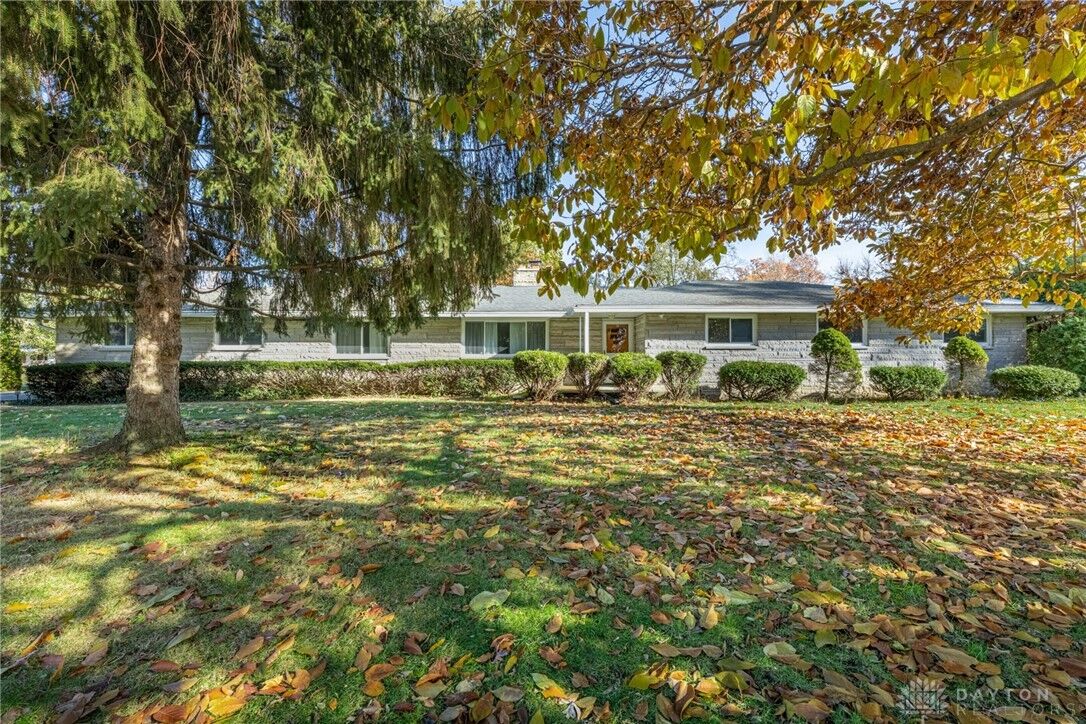 Property Photo: 7368 San Fernando Road OH 45424