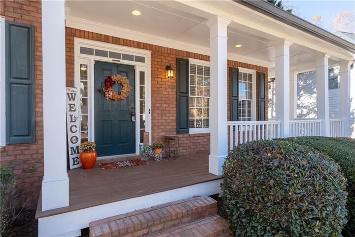 Property Photo: 3204 Creek Trace W GA 30127