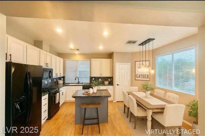 Property Photo: 10617 Turquoise Valley Drive NV 89144