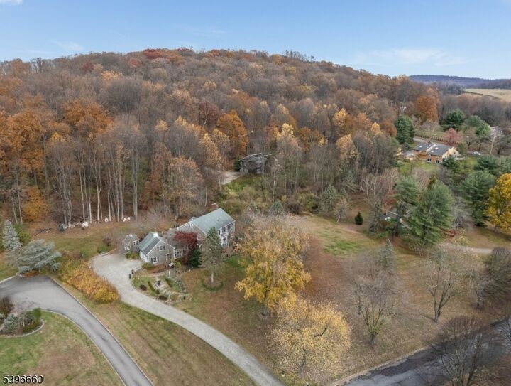 Property Photo: 6 Fawn Ridge Rd NJ 08833