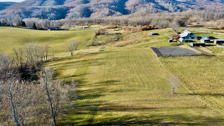 Property Photo:  192 Cherry Hill Ln  WV 24901 