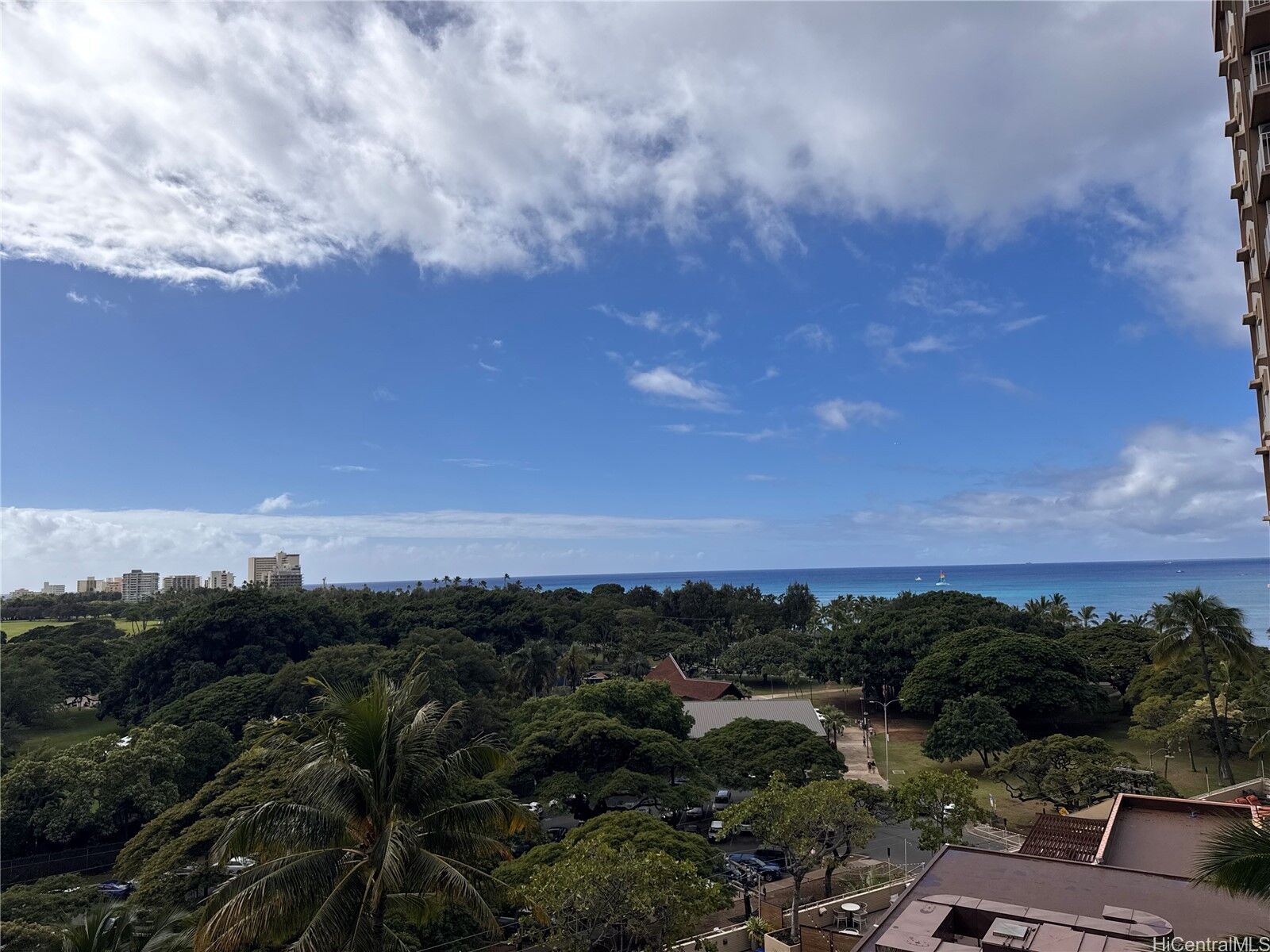Property Photo: 204 Kapahulu Avenue 904 HI 96815