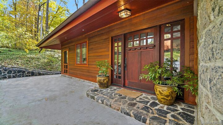 Property Photo:  4 Bridge Lane  NY 10567 