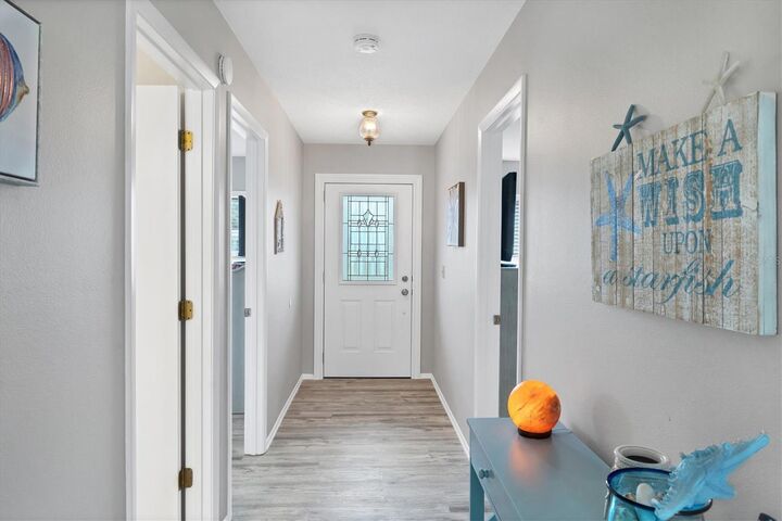 Property Photo: 769 Vivienda South Court 10 FL 34293