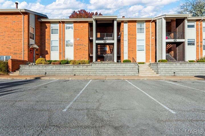 Property Photo:  1949 Hunting Lake Court 304  MO 63122 