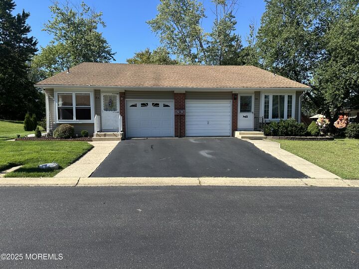 Property Photo:  8 A Yorktowne Parkway  NJ 08759 