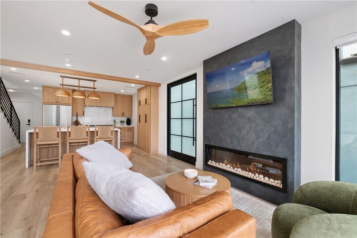 Property Photo: 128 39th CA 92663