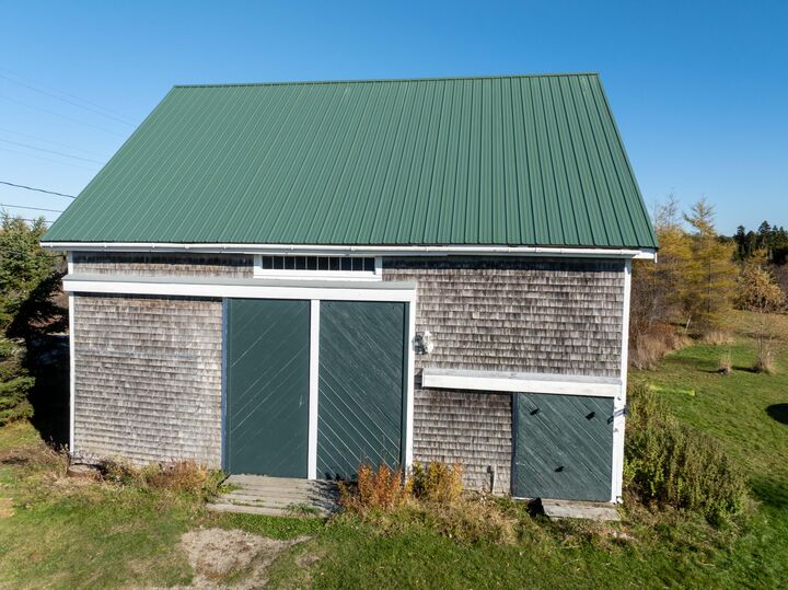 Property Photo:  72 Old US Rte 1  ME 04648 