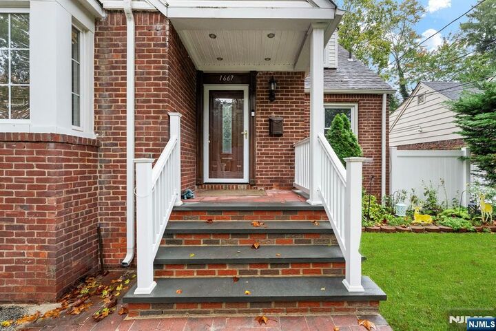 Property Photo:  1667 Ardsley Court  NJ 07666 