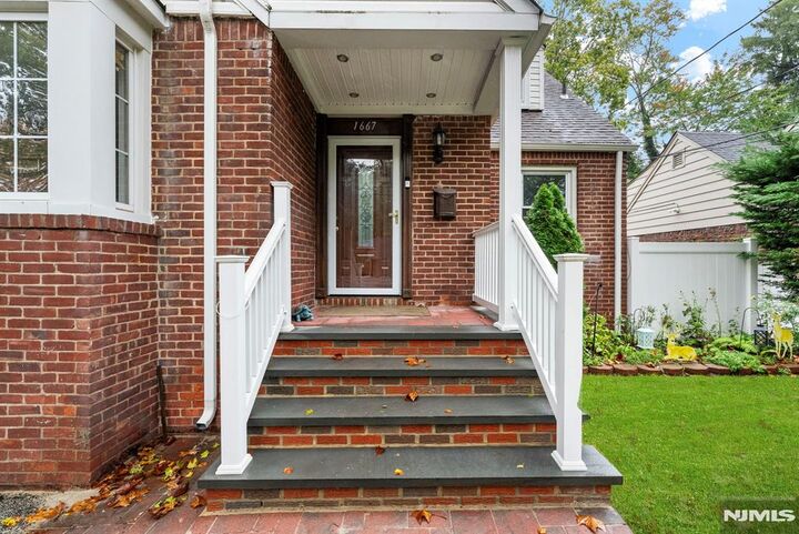 Property Photo:  1667 Ardsley Court  NJ 07666 