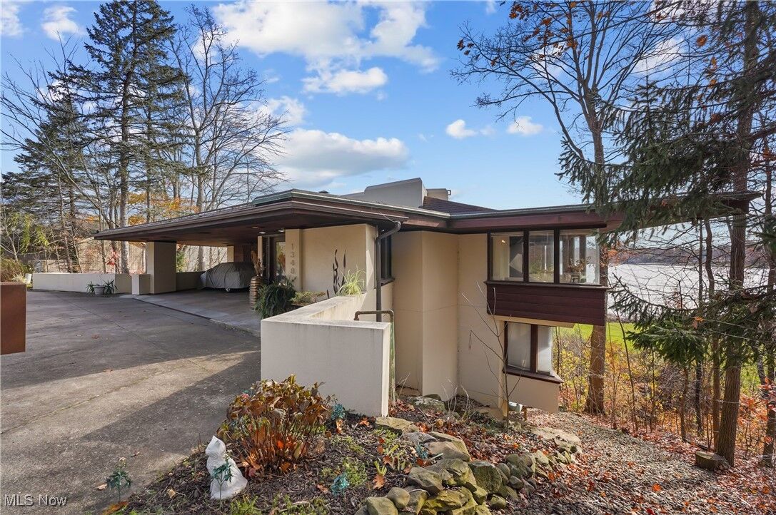 Property Photo: 1348 Mockingbird Drive OH 44240