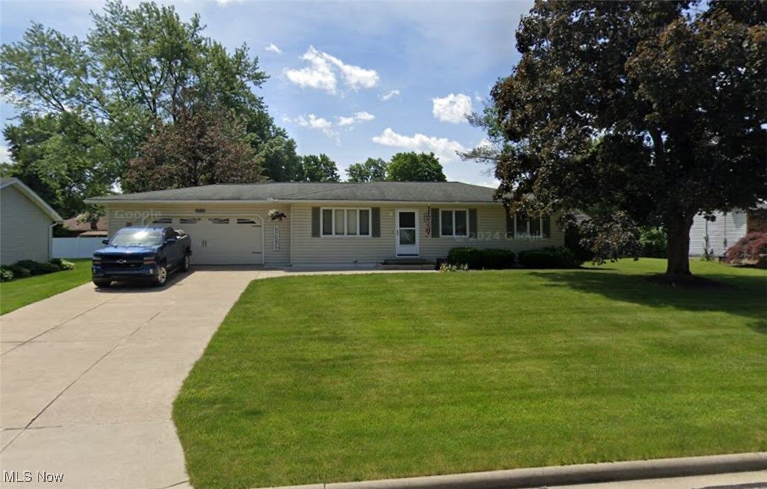 Property Photo:  2870 Greenridge Road  OH 44203 
