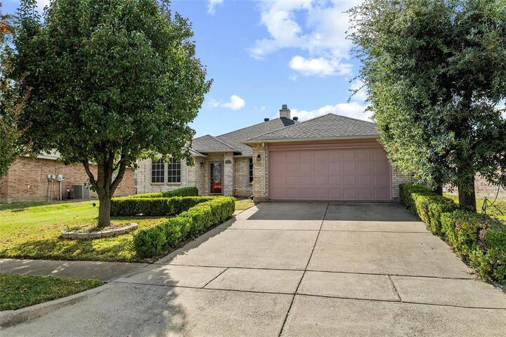 2023 Cap Rock Lane  Grand Prairie TX 75052 photo