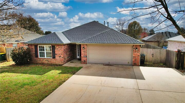 Property Photo: 2737 Granny Smith Avenue AR 72764
