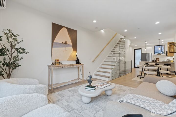 11229  Greenwood Avenue N A  Seattle WA 98133 photo