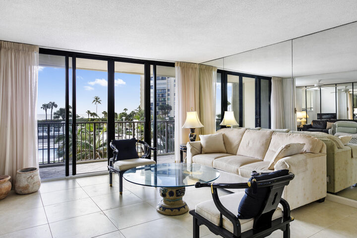 Property Photo: 200 Ocean Trail Way 106 FL 33477