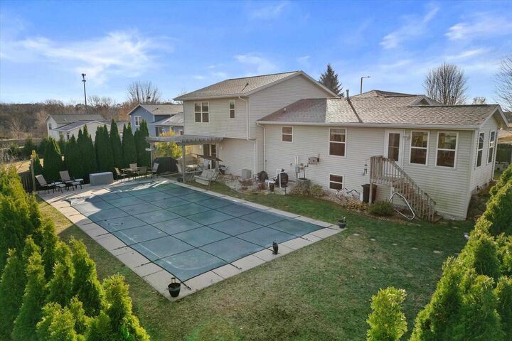 Property Photo: 502 Lorraine Drive WI 53534