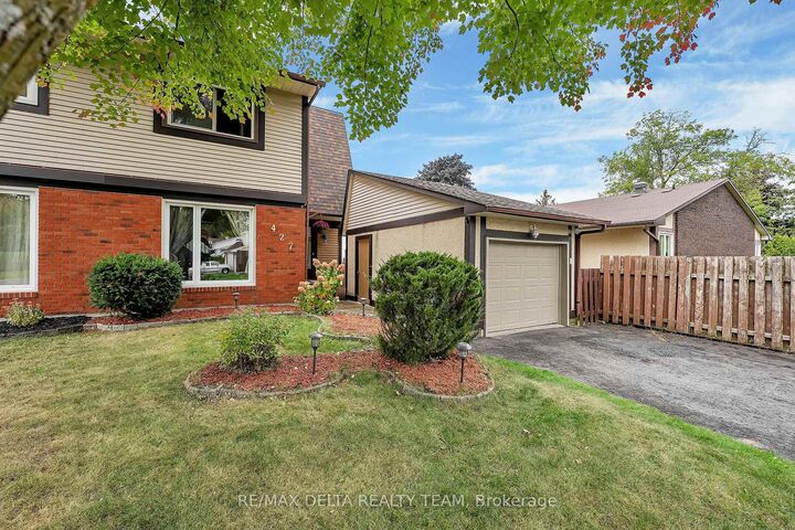 Property Photo: 427 Mockingbird Drive ON K1E 2A8