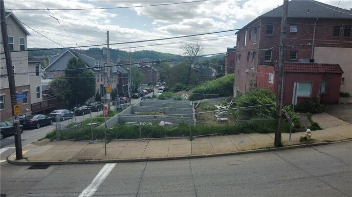 Property Photo: 10 Alpine Ave PA 15212