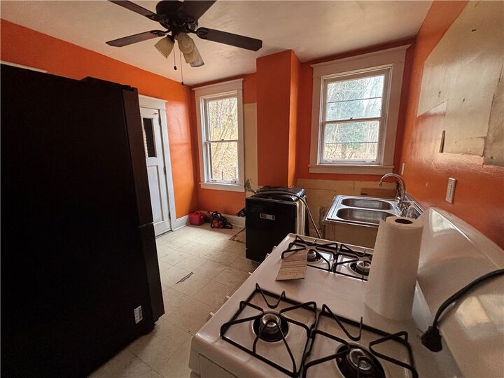 Property Photo:  5308 Verona Rd  PA 15147 