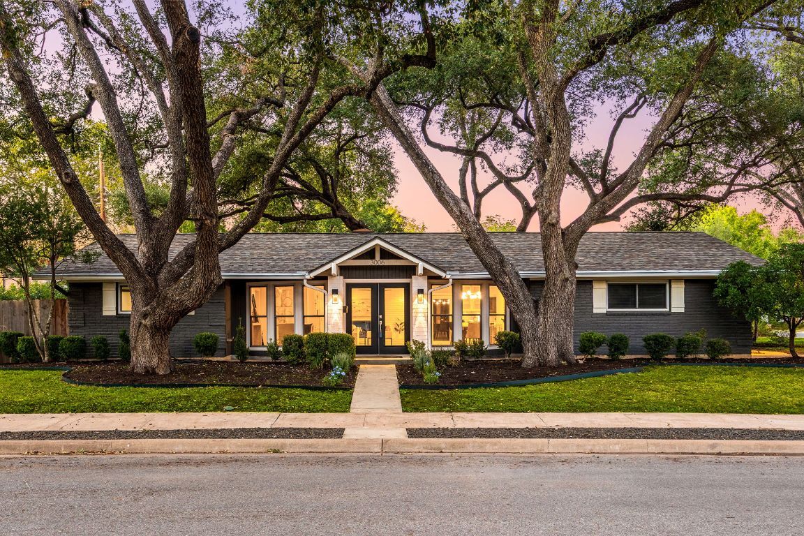 Property Photo: 3006 Carlisle Drive TX 78757