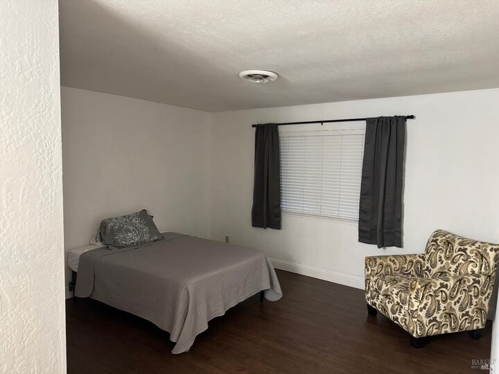 Property Photo: 5270 El Mercado Parkway CA 95403