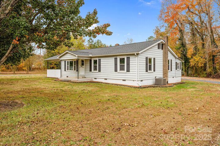 Property Photo:  3020 Old Union Church Road  NC 28146 
