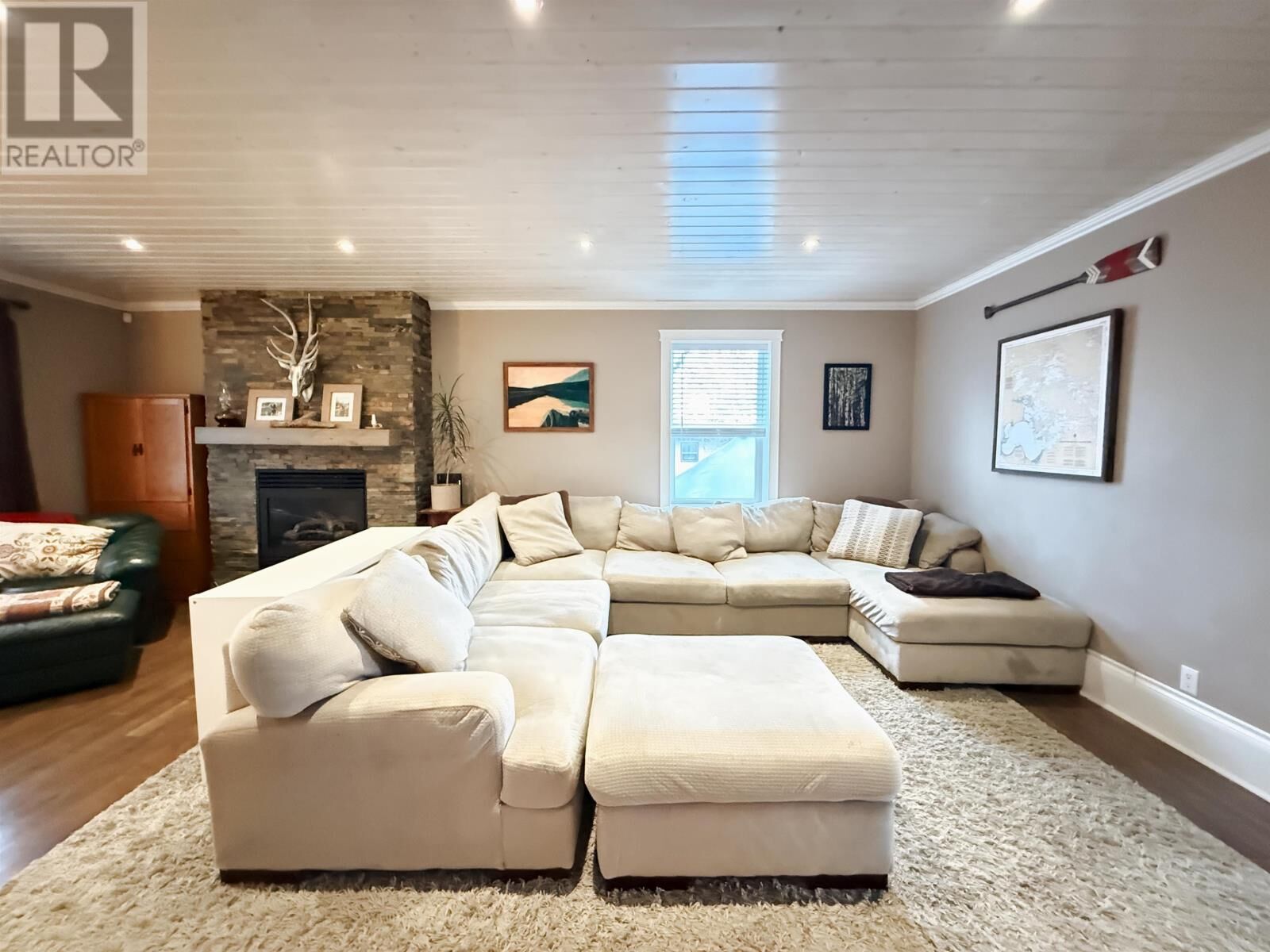 Property Photo:  403 May Avenue  ON P0X 1C0 