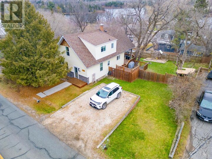 403 May Avenue  Keewatin ON P0X 1C0 photo