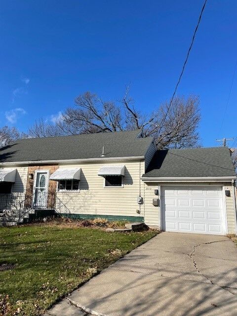 Property Photo:  2010 E Lake Road  PA 16510 