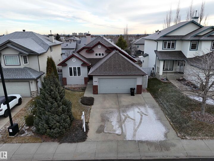 Property Photo:  1248 Ormsby Lane NW  AB T5T 6R2 