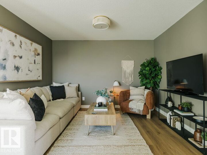 Property Photo:  8961 Elves Loop NW  AB T6M 3G3 