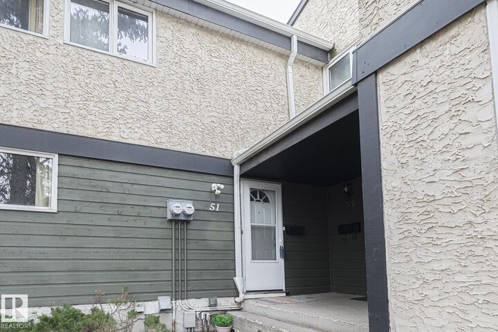 51 Belmead Gardens NW  Edmonton AB T5T 1J1 photo