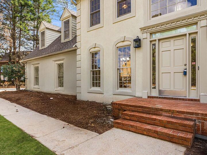 Property Photo:  1646 Ellington Road SE  GA 30013 