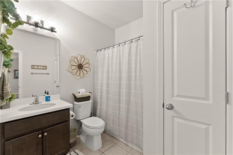 Property Photo:  4535 Seacliff Court  GA 30028 
