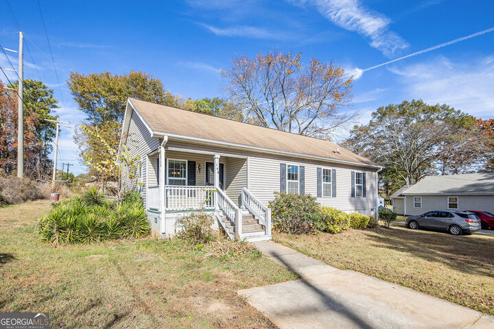 Property Photo: 160 Roberts Street GA 30213