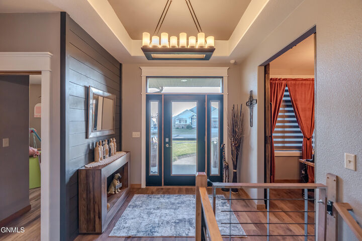 Property Photo:  3424 Chisholm Trail  ND 58503 