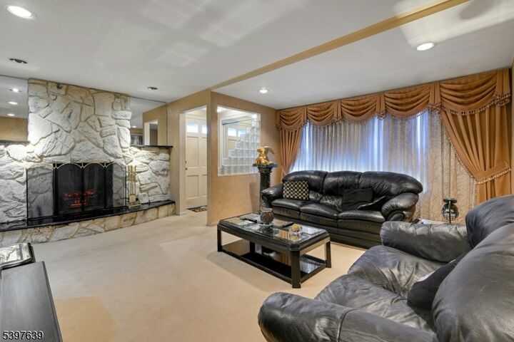 Property Photo:  38 Klinger Rd  NJ 07936 