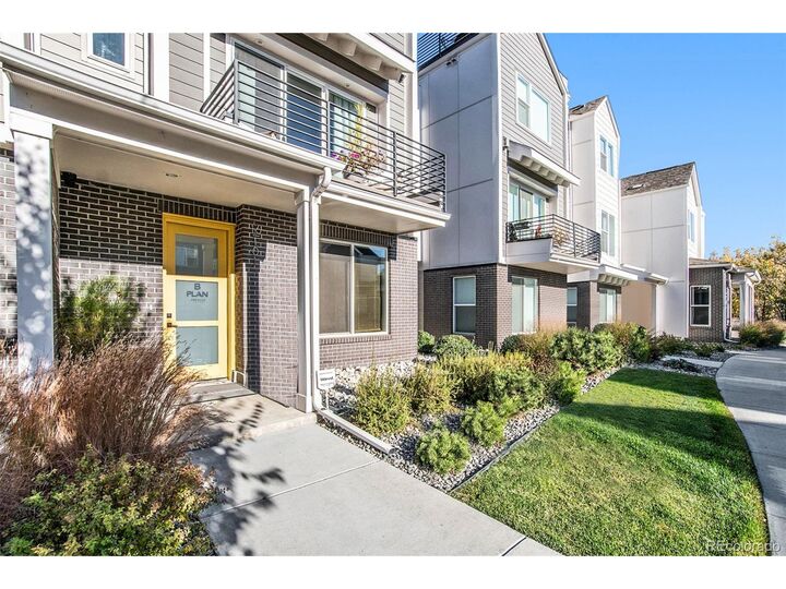 Property Photo:  888 S Valentia St 16-101  CO 80247 